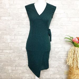 Green Glittery V-Neck Sleeveless Fitted Mini Dress Medium